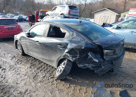 2019 Toyota Yaris Le из США, поврежденный, VIN 3MYDLBYV0KY517426